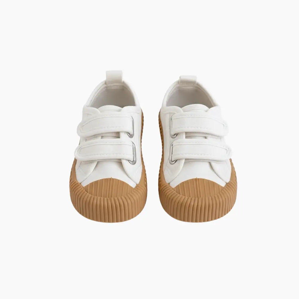 Vita barnsneakers i canvas – flexibla, luftiga och bekväma – Kivela