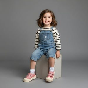 Sneakers barn i beige canvas med kardborre – lätta och bekväma – Kivela