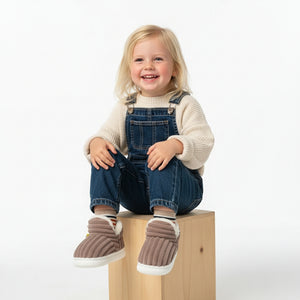 Barn med BJÖRN tofflor – bekväma innetofflor för kalla golv – Kivela